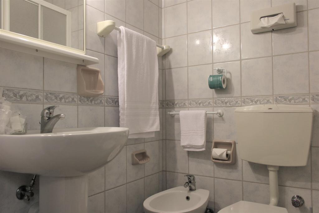 Hotel Giada Торино Екстериор снимка